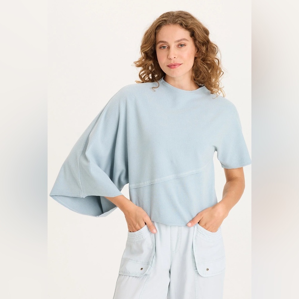 XCVI
GILCHRIST ASYMMETRICAL SLEEVE TOP
 In Carefree Pigment